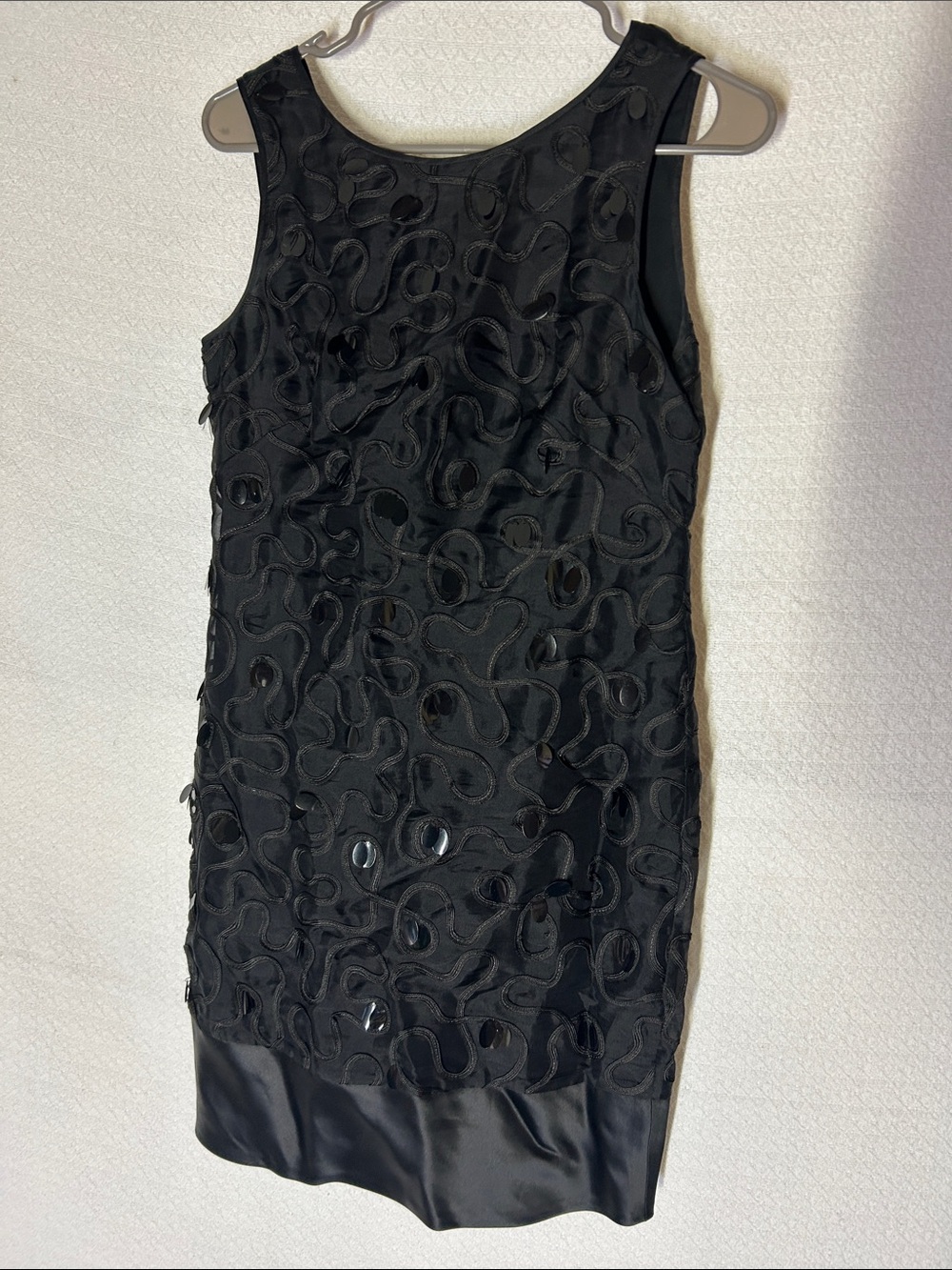 Black Sleeveless Embellished Cocktail Dress